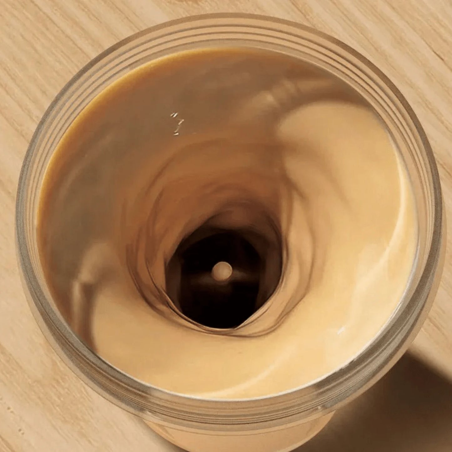 Shaker électrique dissolution parfaite sans grumeaux