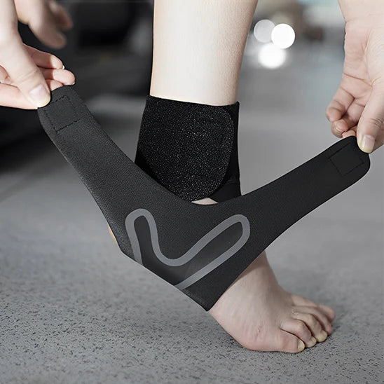 Chevillère élastique avec système croisé velcro pour un soutien opimal