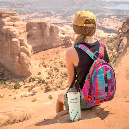 Gourde pliante légère en silicone vue de face, idéale pour le sport et la randonnée
